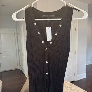 Black vneck